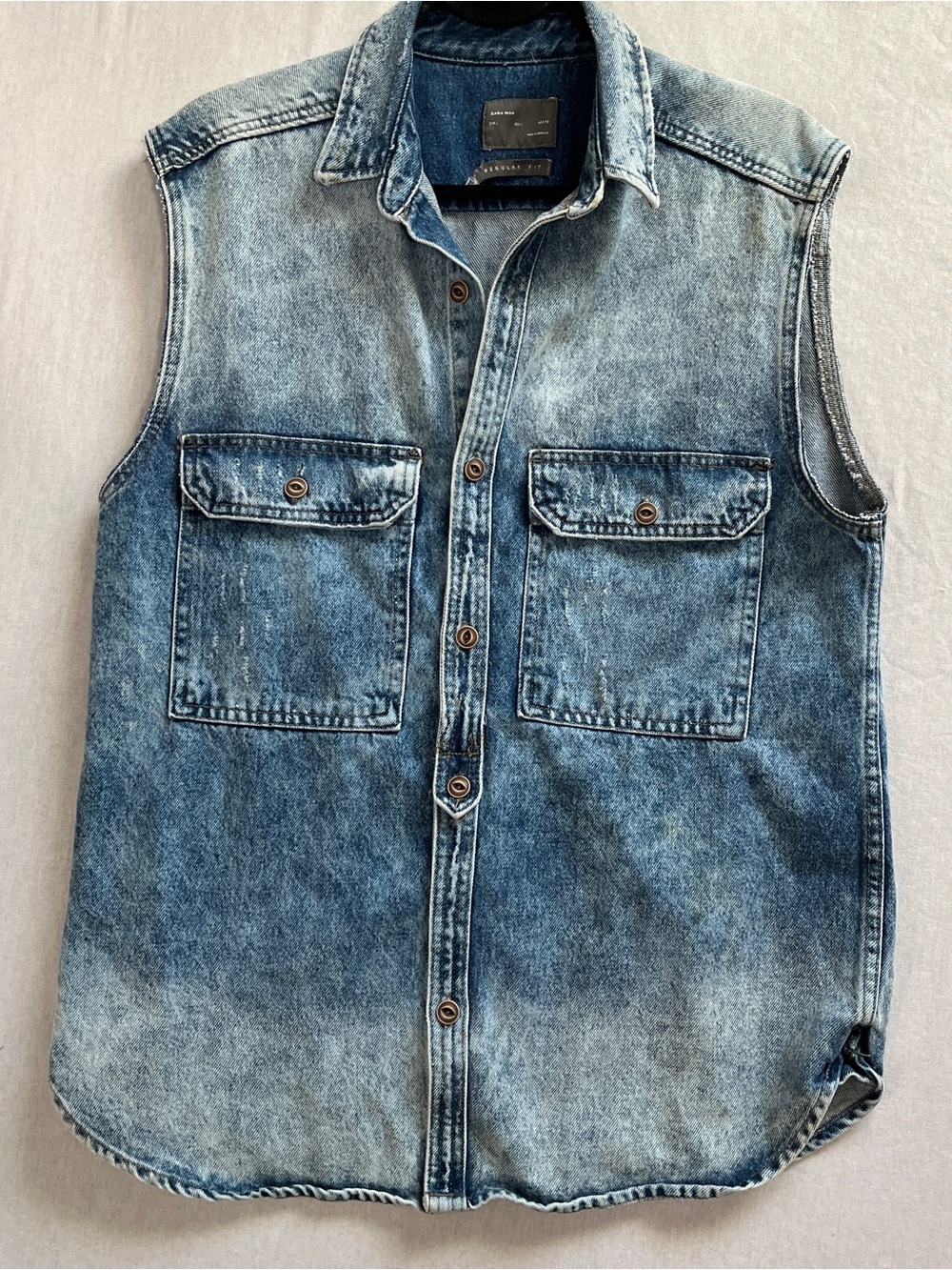 Zara Man Distressed Denim Sleeveless Trucker Vest Jacket L